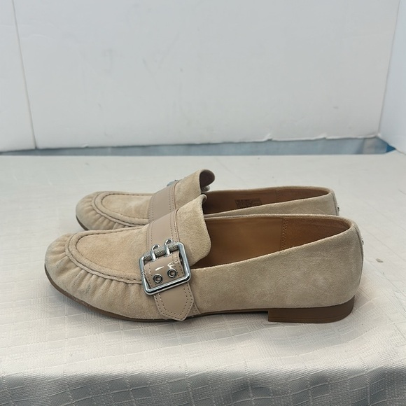 UGG | Charlotte Buckle Loafer - Picture 5 of 10